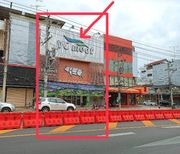 ให้เช่าอาคารพาณิชย์3ชั้น 3คูหา ทำเลทอง ย่านธุรกิจ ติดถนนใหญ่ ถนนเพชรเกษม