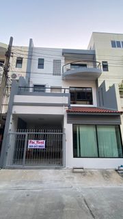 ให้เช่า ทาวน์โฮม แขวงบางนาใต้ เขตบางนา กรุงเทพมหานคร