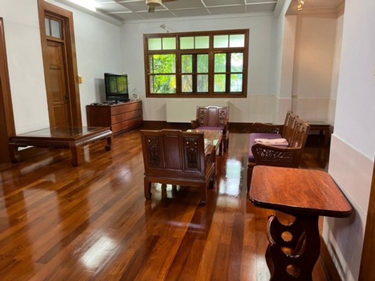 ให้เช่าบ้านเดี่ยว 2 ชั้น 250 ตร.วา พร้อมเฟอร์ ใจกลางเมือง ถนนสารสิน, ภาพที่ 4