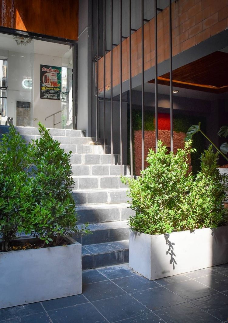 ให้เช่า /Rent/租 อาคารพาณิชย์ 8 ชั้น ทำเลดี ย่านสุขุมวิท บางนา, ภาพที่ 4