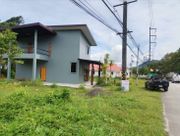 ขายถูกมาก!! บ้านสร้างใหม่พร้อมที่ดิน ทำเลดีมาก ติดถนนเพชรเกษมสายหลัก อ.ตะกั่วทุ่ง จ.พังงา  ใจกลางแหล่งชุมชน