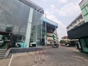 ให้เช่าโชว์รูมรถ 3 ชั้นพร้อมสำนักงาน เนื้อที่ 1 ไร่ พื้นที่ใช้สอยรวมประมาณ 1800 ตรม. ย่านวงศ์สว่าง 
