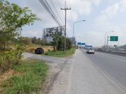 ที่ดินเปล่าติดถนนข้าวหลามบางแสน
