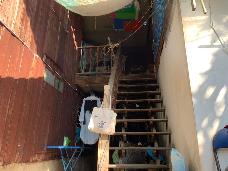  ขายที่ดินขนาด 46 ตรว.พร้อมบ้านไม้เก่าตามสภาพ, ภาพที่ 4