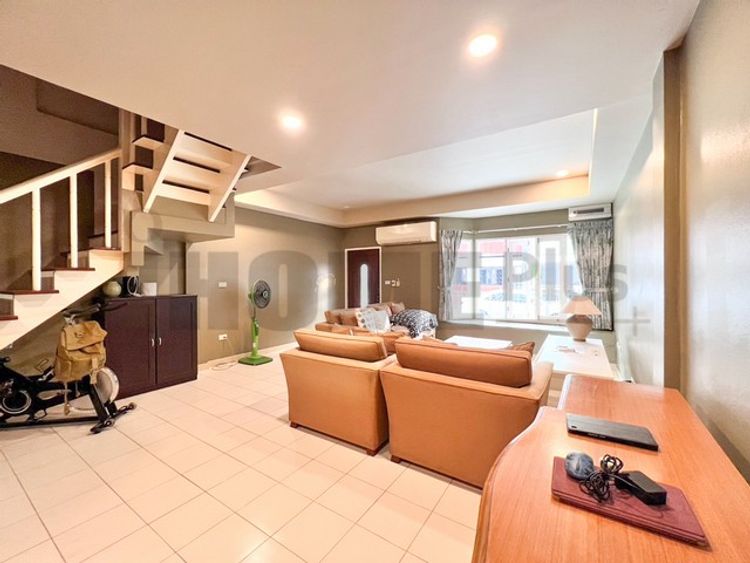 ทาวน์โฮม3 ชั้น บ้านสวนธนพาร์คแกลเลอรี่ รัตนาธิเบศร์ (Baan Suan Thon , ภาพที่ 4