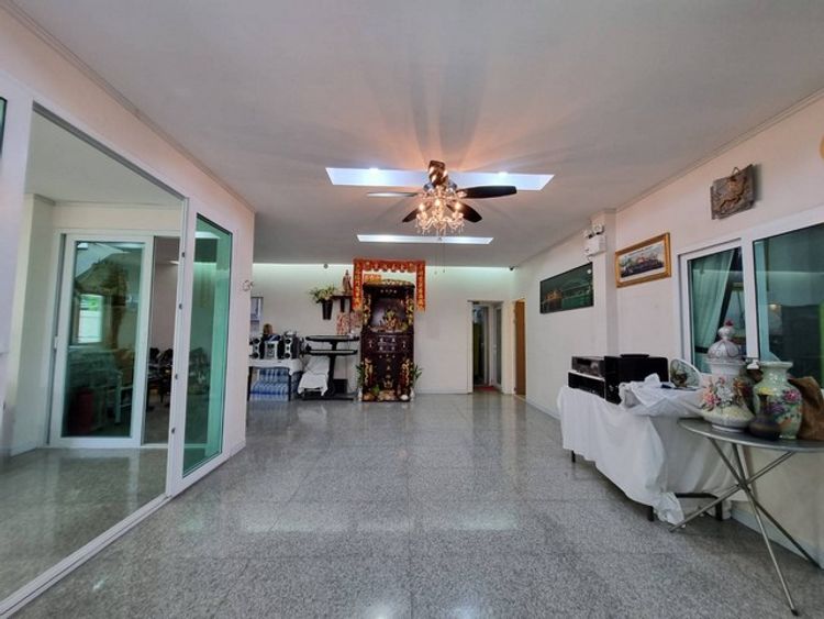 ขายบ้านศรีนครินทร์ 102 ตร.ว. 5 นอน ทำเลดี ตรงข้ามพาราไดซ์พาร์ค , ภาพที่ 4