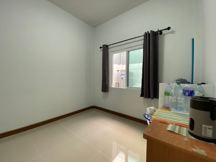 ทาวน์โฮมชั้นเดียว หมู่บ้านเดอะมันนี่ ย่าน ราชมงคลคลอง6 ธัญบุรี, ภาพที่ 4