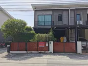 SALE TOWNHOME - พื้นที่เท่ากับ 24 SQ.WA 3BR2BR 2690000 thb บรรยากาศ ดี