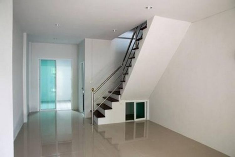 ให้เช่าทาวน์โฮม 3 ชั้น 22 ตร.วา บ้านเปล่าเหมาะทำ HomeOffice ม.ภัสราวัล, ภาพที่ 4