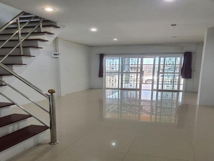  ให้เช่าทาวน์โฮม 3 ชั้น รีโนเวทใหม่ทั้งหลัง หมู่บ้านภัสราวัล 52 , ภาพที่ 4