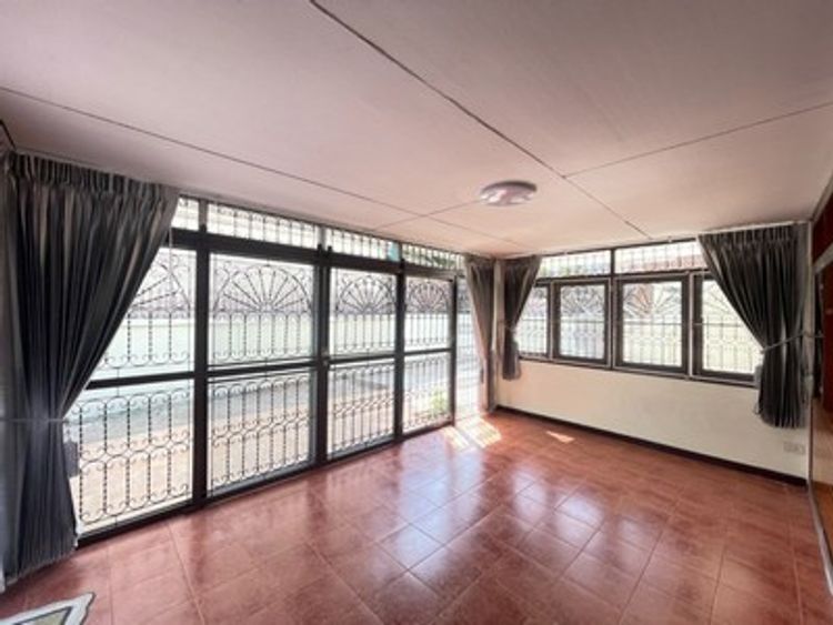 ให้เช่าบ้านเดี่ยว 2 ชั้น 96 คร.วา Renovated ใหม่ ซอยลาดพร้าว 113, ภาพที่ 4