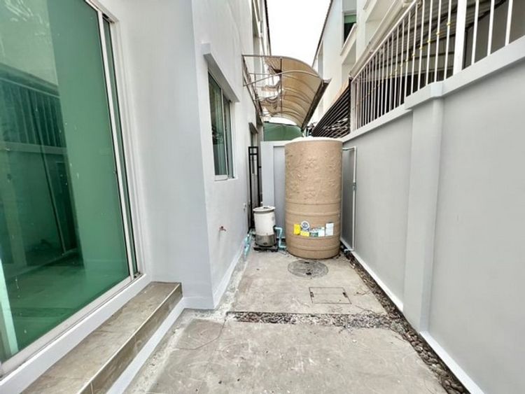 ชายบ้านกลางเมืองสาทร - ตากสิน 2  หลังริม 20 ตร.ว. 3 นอน ใกล้ BTS , ภาพที่ 4