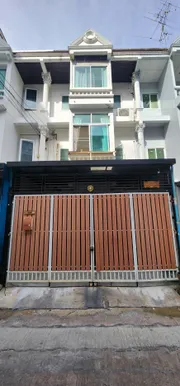 ขายทาวน์โฮม3ชั้น 20ตรว. แยกเตาปูน