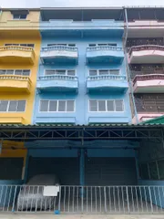 ขาย โกดัง / โรงงาน เพชรเกษม 68 ใกล้ the mall ลึก 25 เมตร 4 ชั้น