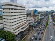 ขายโรงแรม 10 ชั้น ติดถนนเทพารักษ์ ใกล้แยกศรีเทพา แนวรถไฟฟ้าสายสีเหลือง เนื้อที่รวม 1-3-21 ไร่ รวม 110 ห้อง พร้อมโกดังจอดรถกว้าง ราคาพิเศษ!!