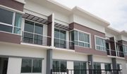 2C7MG0187 ขายทาวน์โฮมสองชั้น   3 ห้องนอน    2 ห้องน้ำ   1 ห้องรับแขก   ขนาดที่ดิน  46.5 ตรว.   ขายในราคา  2.8 ล้านบาท  