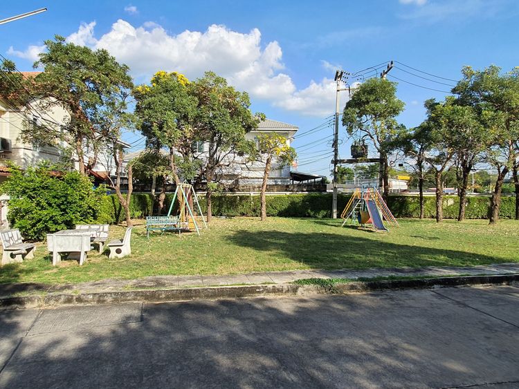 ขายทาวน์เฮ้าส์ 2 ชั้น โครงการหมู่บ้านเดอะกรีน ใจกลางเมืองสระบุรี, ภาพที่ 4