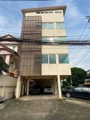 (ADT747) ให้เช่าอาคารสำนักงาน 4 ชั้น 253 ตร.ม. เหมาะทำ Office จอดรถได้หลายคัน รัชดาภิเษก 31 ใกล้แยกประชานุกูล MRT วงศ์สว่าง