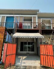 5A3MG0808 ให้เช่าทาวน์โฮมสองชั้น  2ห้องนอน  2ห้องน้ำ   1ห้องรับแขก  ขนาดที่ดิน  23ตร ว.  พื้นที่ใช้สอย 8 0 ตร ม.  ให้เช่าราคา  8,500 บาทต่อเดือน  