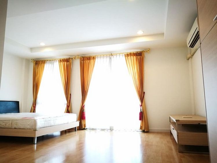 S2363 ให้เช่าทาวน์โฮม 3 ชั้น โครงการพลัสซิตี้พาร์ค ศรีนครินทร์ สวนหลวง, ภาพที่ 4