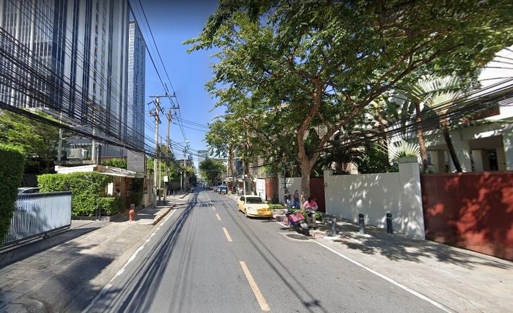ด่วน! ขายทาวน์โฮม 3 ชั้น สาทร ซอย 12 ทำเลดี เดินทางสะดวก ใกล้รถไฟฟ้า, ภาพที่ 4