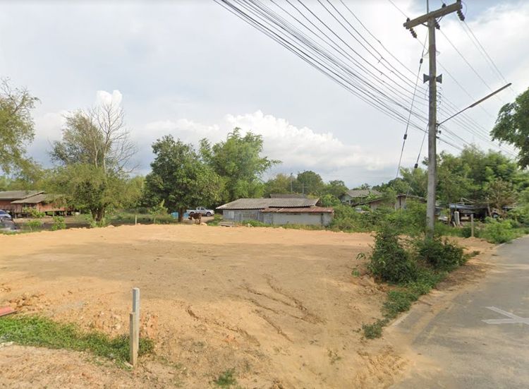 ขายที่ดินถมแล้วสระสี่เหลี่ยม 120 ตรว. ติดถ.พระรถซอย 15 เหมา 600,000 บาท, ภาพที่ 4