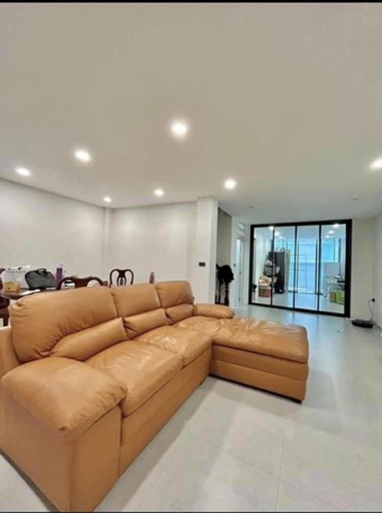 ขายทาวน์โฮม 4ชั้น ซอยสาทร บ้านพร้อมพักอาศัย หรือทำ Home Office AirBnb, ภาพที่ 4