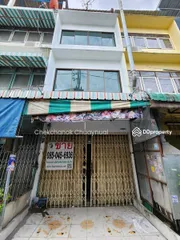 ขายทาวน์เฮ้าส์ 3ชั้น จรัญสนิทวงศ์ 9 ต้นซอย 11.8 ตรวา. 2นอน 2น้ำ 2.8ล้าน
