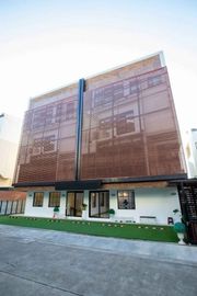 ขาย Home office 4 ชั้น 2 ติดถนนเลียบทางด่วนเอกมัย - รามอินทรา เนื้อที่ 90 ตร.วา โครงการ AP district เอกมัยรามอินทรา  เฟอร์นิเจอร์ built in