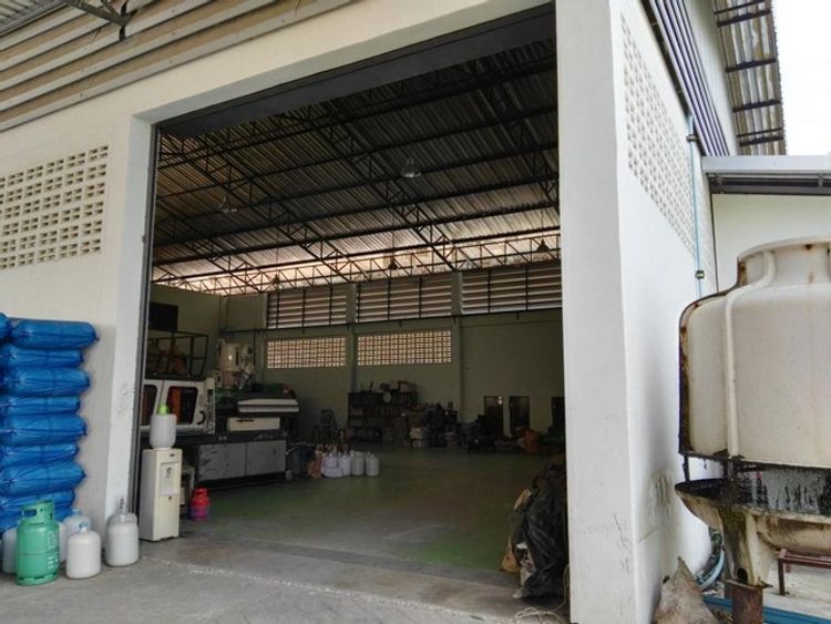 C3383 ขายโรงงานพลาสติก พร้อมใบรง. ถนนสุวินทวงศ์ ฉะเชิงเทรา, ภาพที่ 4