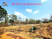 ที่ดิน จ.ตาก 44-2-52 ไร่ ติดถนนสาธารณะทั้ง 2 ด้าน อยู่ม.น้ำด้วน ทางเข้าเป็นคอนกรีต 1 กม. เป็นทางดิน 200 เมตร อนาคตติดเส้นทางรถไฟ 1 ด้าน ขายถูกมาก