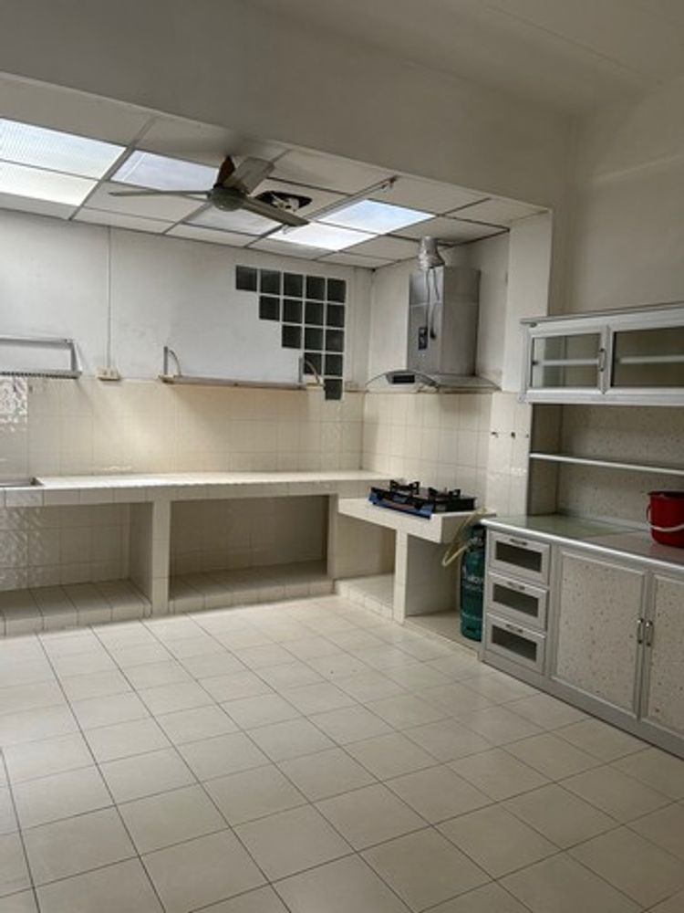 ให้เช่าทาวน์โฮม2 ชั้น หมู่บ้านรุ่งเจริญ อุดมสุข 51 บางนา , ภาพที่ 4