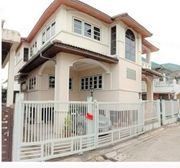 ให้เช่าบ้านเดี่ยว  ลาดพร้าววังหิน 34 ย่านโชคชัยสี่ มี 4 นอน 2 น้ำ 