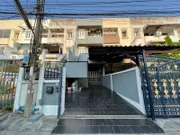 BH1269 ให้เช่าทาวน์โฮม 3.5ชั้น รัชดา-สุทธิสาร 5ห้องนอน 4ห้องน้ำ(170 m2) ใกล้ MRTสุทธิสาร ห้วยขวาง เขตดินแดง