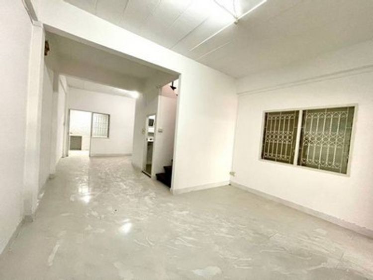 ขายบ้านด่วนทาวน์เฮ้าส์ 2ชั้น 4ห้องนอน คลองหนึ่ง หมู่บ้านไทยธานี, ภาพที่ 4