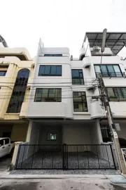 ขายและให้เช่า บ้าน บ้านพรชัยวิลล่า ซอยกรุงธนบุรี6 แขวงบางลำภูล่าง เขตคลองสาน กรุงเทพมหานคร
