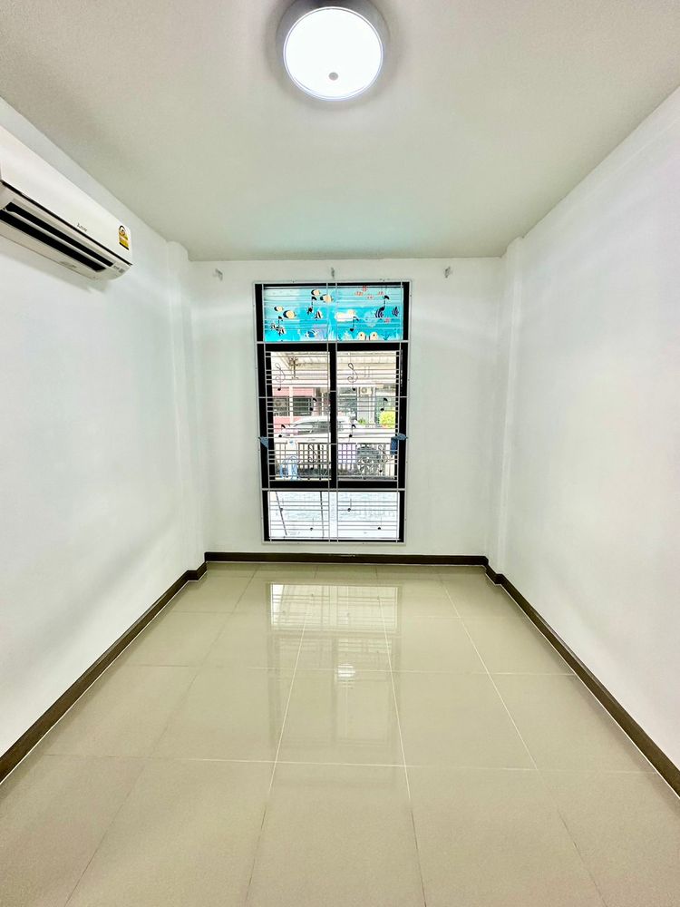 ขายบ้านในโครงการ เดอะไพรวี่1   ใกล้รพ.เกษมราษฎร์ ใกล้ปั๊ม ปตท.ใหม่, ภาพที่ 4