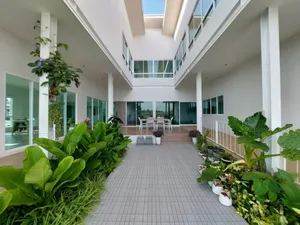 ให้เช่าบ้านเดี่ยว2ชั้นพื้นที่ใช้สอย1,000 ตร.ม.เมืองฉะเชิงเทรา  เหมาะสำหรับอยู่อาศัย บ้านพักผู้สูงอายุ รพ.ขนาดเล็ก ค่าเฟ่ ร้านอาหาร 