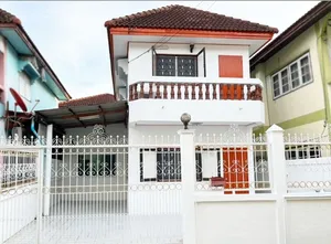 ขาย บ้าน ในโครงการ บ้านรางไผ่ เขตบางบอน โปรแรงสนั่นนมวก บ้านต่ำกว่าราคาประเมิน จริงค่ะ *** หรือ *** ซื้อบ้านมีทอนด้วยน้าา ***