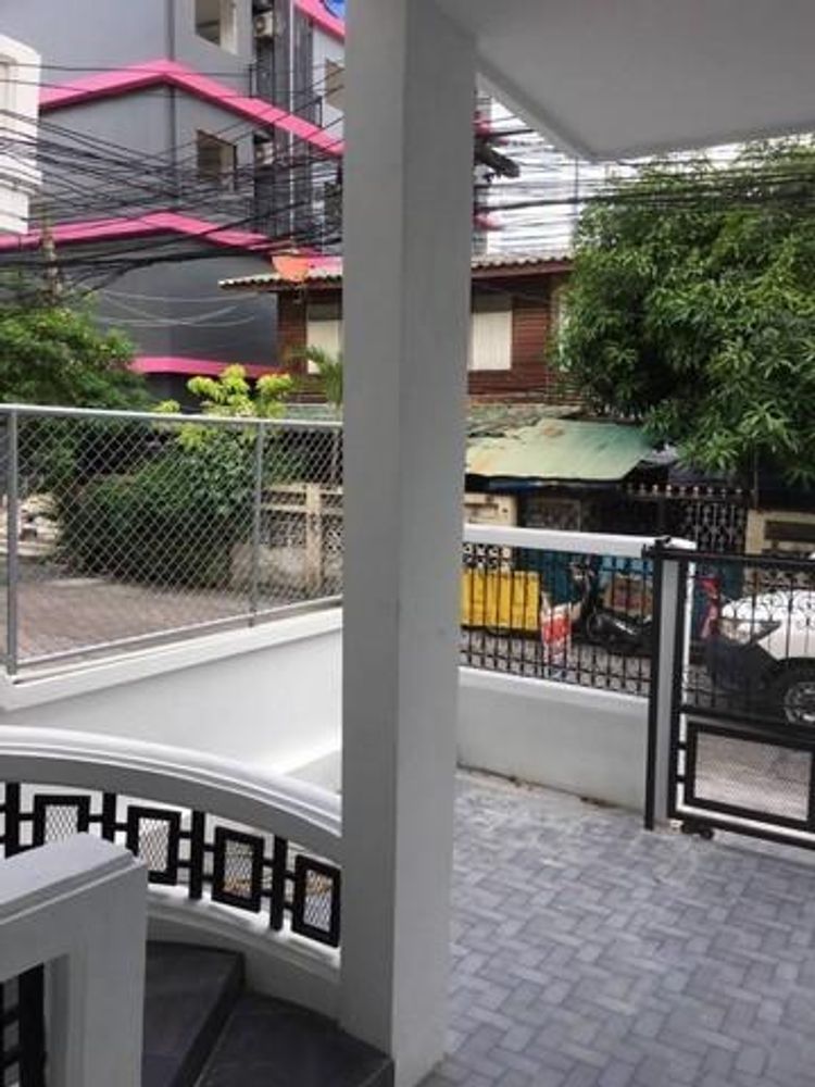 ให้เช่าทาวน์โฮม3ชั้นถนนรัชดาใกล้MRTศูนย์วัฒนธรรมเหมาะพักอาศัย , ภาพที่ 4