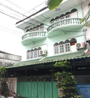 ขายทาวเฮ้าส์ (2 คูหาทะลุถึงกัน) : สภาพพร้อมอยู่ ซอยเพชรเกษม 50/1