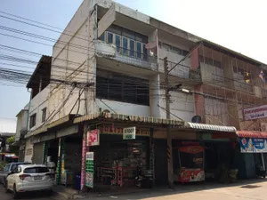 ขาย/เช่า อาคารพาณิชย์ 3 ชั้น ทำเลดี ใกล้ตลาดสด