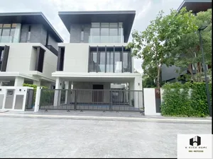 ขายบ้านเดี่ยวหลังใหญ่ 3 ชั้น เมฆารามอินทรา พร้อมลิฟท์และสระว่ายน้ำ  ใกล้แฟชั่นไอส์แลนด์ และรถไฟฟ้าสายสีชมพู สถานีรามอินทรา 83 เพียง 1 กม. บ้านใหม่ยังไม่เคยอยู่