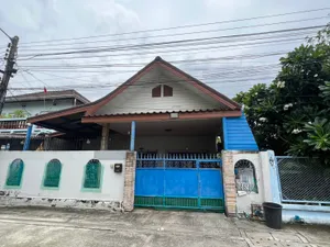 พร้อมขาย! บ้านเดี่ยวตามสภาพ ราคาดี หมู่บ้าน บัวขาว ทำเลสะดวก รามคำแหง มีนบุรี ใกล้ รฟฟ.สายสีส้ม!