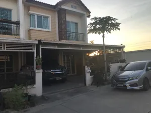 ขายบ้านพร้อมอยู่(หลังมุม)เจ้าของขายเองราคาต่อลองได้