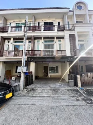 ขายด่วน ราคาลดแรง โฮมออฟฟิศ 3 ชั้น พรีเมี่ยมเพลส เอกมัย-รามอินทรา ลาดพร้าว