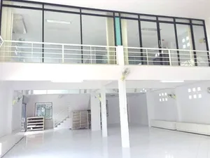 ขาย โกดัง / โรงงาน House plus warehouse for sale, very good condition, clean, good location, Lamphun North of Thailand.
