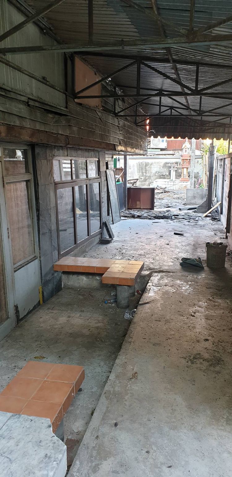 Land for sale with an old wooden house, Sukhumvit, Phra Khanong area,, ภาพที่ 4