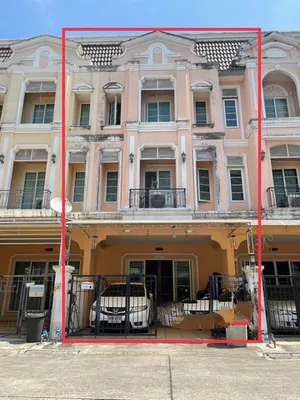 ขายทาวน์โฮม 3 ชั้น 32 ตรว ต่อเติมหลังคาโรงรถหน้าบ้าน ม.เออร์เบิน สาทร ติด ถ.ราชพฤกษ์ ราคาถูกมาก