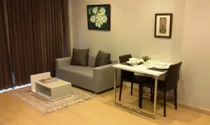 5A1MG0372 ให้เช่าคอนโด Q House Condo  1 ห้องนอน 1 ห้องน้ำ  ราคา 11,000บาทต่อเดือน  พื้นที่  37  ตรม